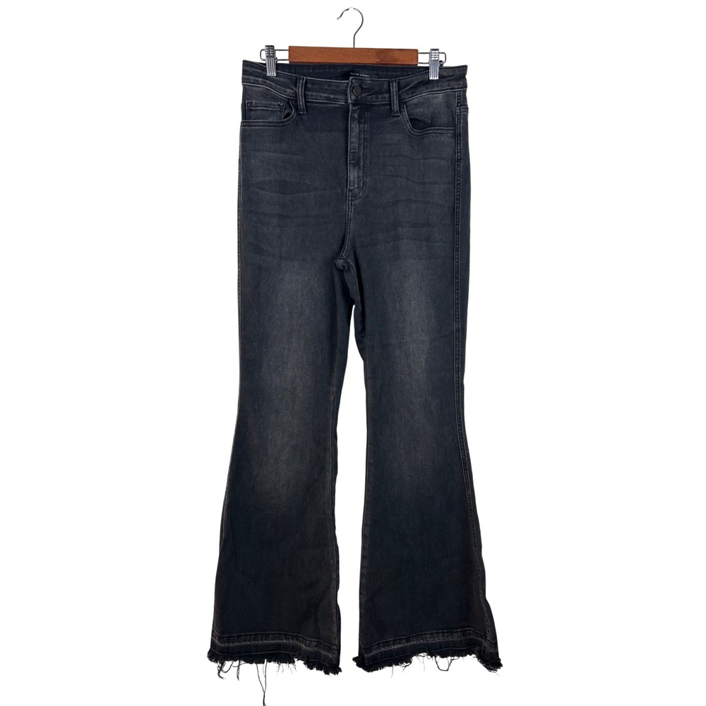 Flying Monkey Jeans 31 Ultra High Rise Super Flare Black Frayed Raw Hem Y4004R